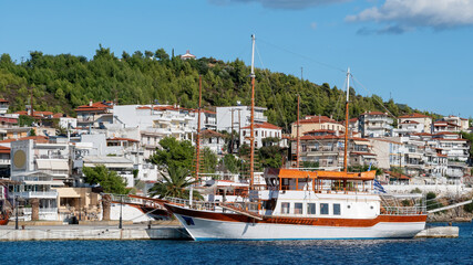 Fototapeta na wymiar Two moored sailboats in Neos Marmaras, Greece