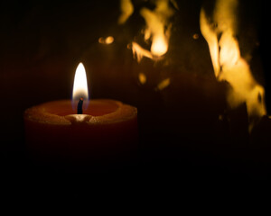 Kerze als Hoffnungsbringer