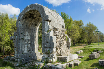 Carsule, Archaeological Park in Italy, the ancient Roman road that runs through central Italy and its ruins