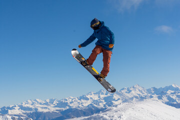 Snowboard jump 2 Glacier 300