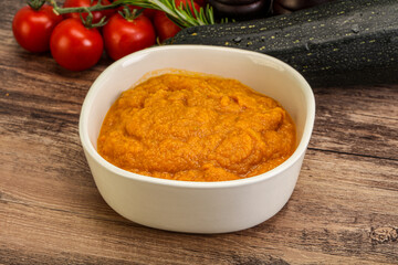 Vegetarian cuisine - Zucchini puree with herbs