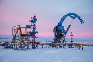 Overhaul of gas wells, coiled tubing installation, Gas-hole prevented spotter. Oil, gas industry. Gas well of high pressure, concentric tubing wells