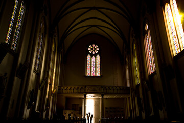 Fam&iacute;lia na igreja