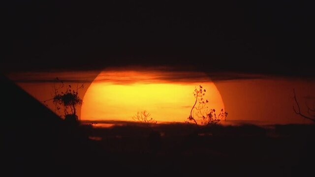 Real beauty sunset zoom in