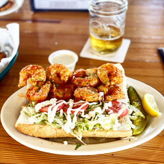Shrimp po’boy