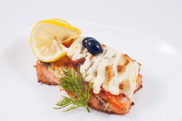 red fish with lemon and olives