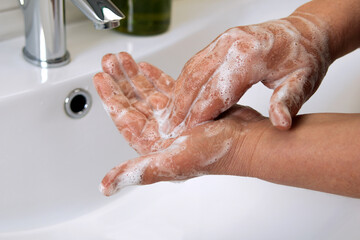
wash your hands
disinfect