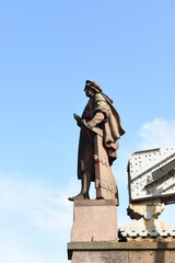Denkmal Vasco da Gama auf der Kornhausbrücke über den Zollkanal in Hamburger Speicherstadt