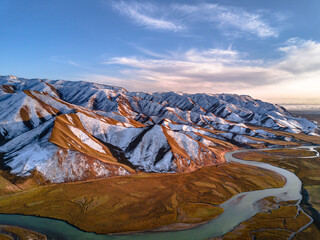 Tourist Attractions in Dushan Highway, Snow Mountain, Xinjiang, China