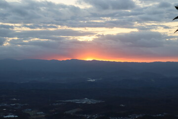 猿投山から見る冬の朝日