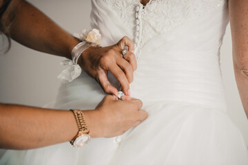 Obraz na płótnie Canvas Preparazione abito da sposa