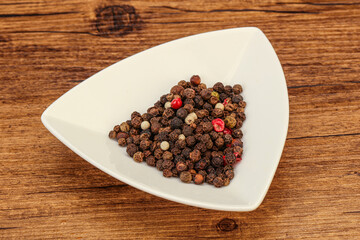 Peppercorn heap in the bowl