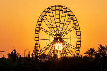 Sunset on observation wheel