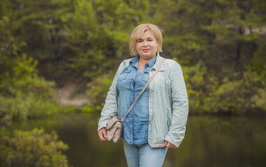 Nice plump lady portrait, lifestyle elegant woman, American chubby woman in fashionable style with vintage elements 