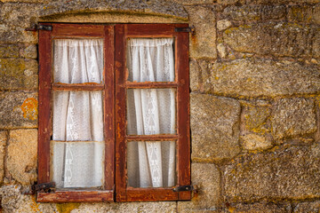 Ventana antigua de madera