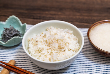 麦ごはん　とろろ