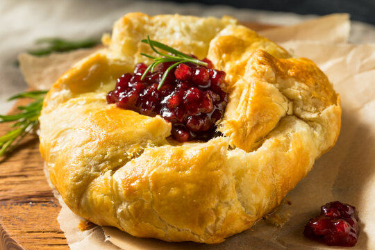 Homemade Baked Brie In Puff Pastry