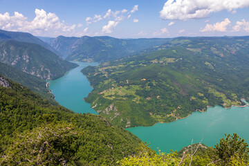 Fototapeta na wymiar Viewpoint in Tara National Park, Serbia. Beautiful landscape of the Drina river canyon and Perucac Lake.