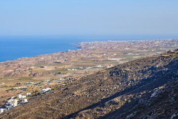 Obraz premium North east coast of Santorini Island. Cyclades, Greece