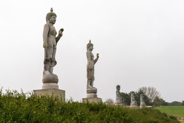 Obraz premium buddha statues in the famous Bacalhoa Buddha Eden Garden in central Portugal