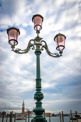 Fototapeta na wymiar typical Venetian streetlight