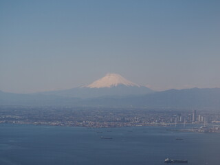 飛行機から眺める富士山