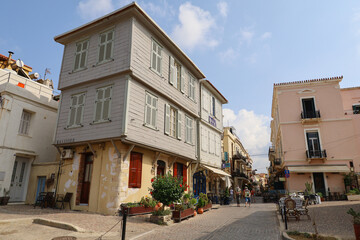 Fototapeta premium Shopping street of Chania in Crete, Greece