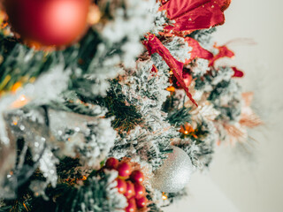 christmas tree decorations