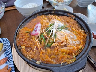 Fusion cuisine, Kimchi pork cutlet nabe