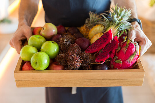 Tray with tropical fruits.
