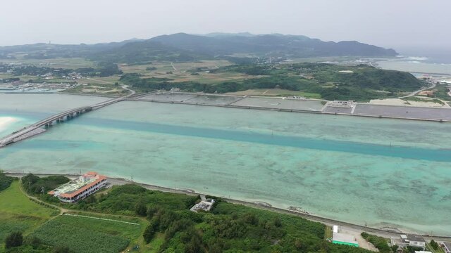 沖縄県　久米島 久米 奥武島 ミーフガー タチジャミ   アーラ浜 トクジム 岩 バーデハウス イーフビーチ 畳石 オーハ島 比屋定バンタ 自然 観光 綺麗