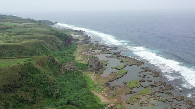 沖縄県　久米島 久米 奥武島 ミーフガー タチジャミ   アーラ浜 トクジム 岩 バーデハウス イーフビーチ 畳石 オーハ島 比屋定バンタ 自然 観光 綺麗