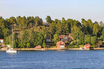Häuser auf den Schärfen vor Stockholm, Schweden