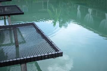 Vacation net for seat over the river