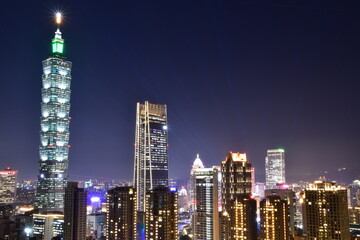 Fototapeta premium The night view of Taipei in Taiwan