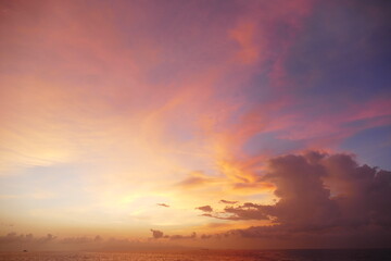 Naklejka na ściany i meble amazing view of sunrise at sea and in the tropics.