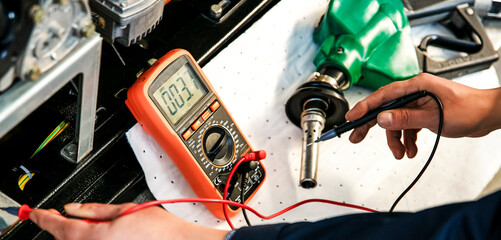Voltmeter detection machine and fuel gun