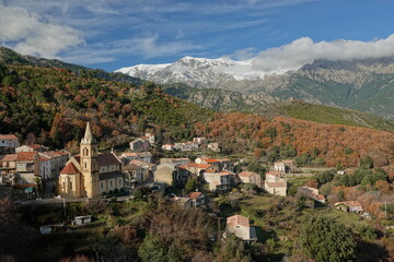 Fototapeta na wymiar Montagne Corse, Vivario