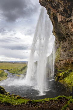 Waterfall in Iceland © krulvs