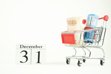 perpetual calendar for December 31. new year, the concept of buying gifts for the new year.