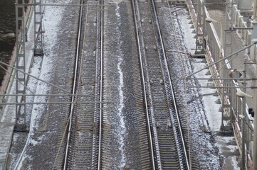 Obraz premium snow-covered railway tracks