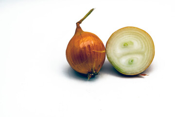 Onion onion k and another half in section on a white background.