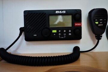 VHF for contact with the coast guard from the water for shipping and leisure yachts.