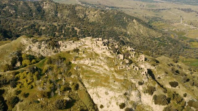Brancaleone superiore paese fantasma abbandonato