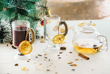 mulled wine with fruits and spices
