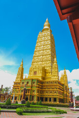Fototapeta premium The beauty of Wat Bang Tong or Wat Mahathat Wachiramongkol, Krabi, Thailand