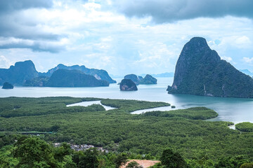 
Samet Nang Shee on a rainy day, but no matter what the weather And the beauty remains