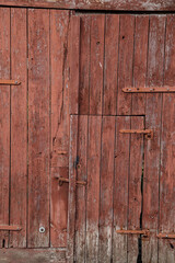 Alte Holztür eines Scheune