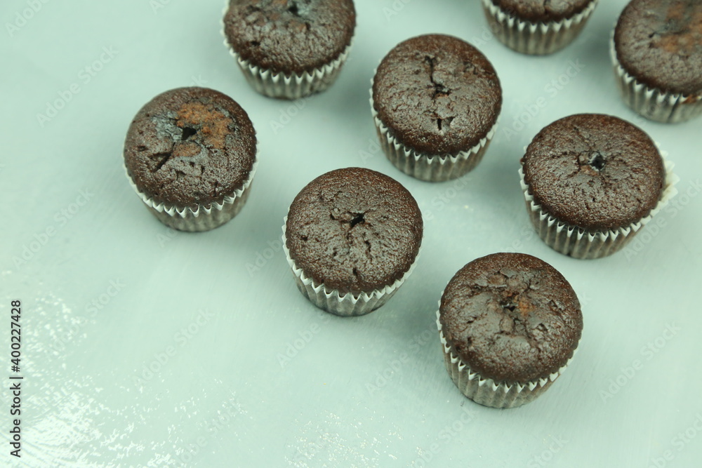 Canvas Prints chocolate cupcakes with colored background