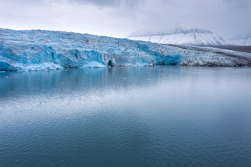 Nordenskiöld glacier from above, Svalbard, Norway